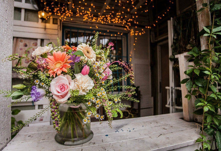 Раскрученный цветочный магазин / удачная локация