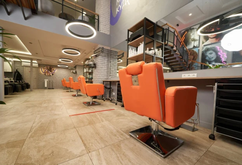 Салон Красоты с наработанной клиентской базой