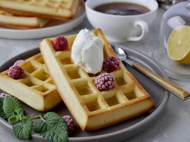 Кофейня-вафельная в крупном торговом центре с большим трафиком посетителей