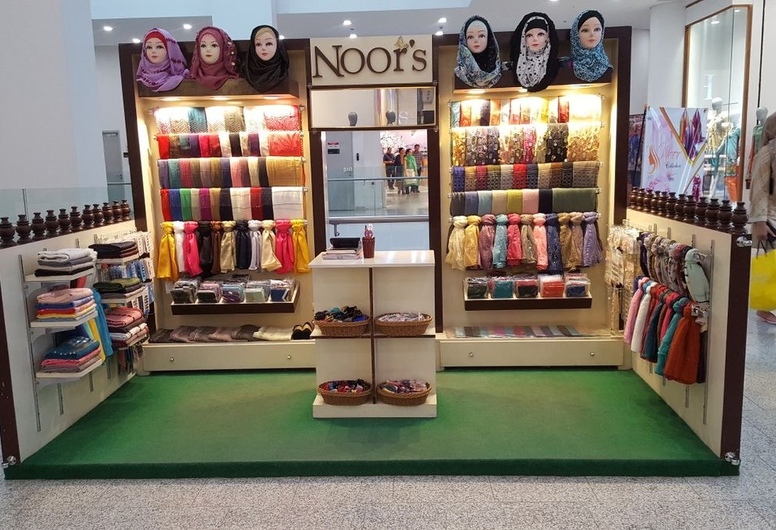 Магазин-остров в ТЦ