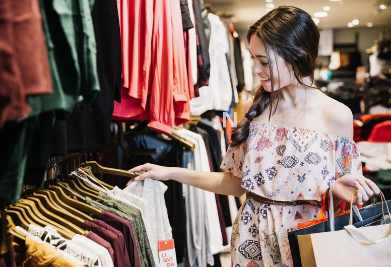 Быстроокупаемый магазин стоковой одежды