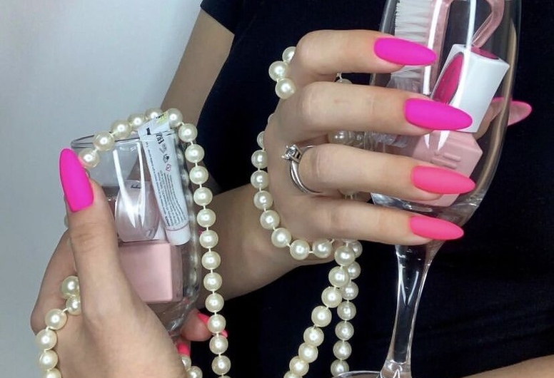 Студия маникюра метро 