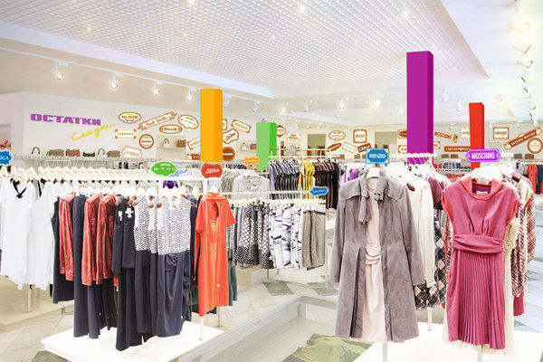 Магазин женской одежды в ТЦ-сток