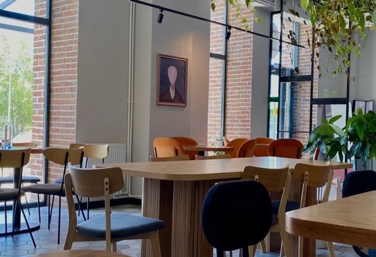 Современная кофейня в центре Гродно