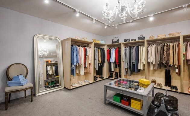 Шоурум брендовой одежды на Независимости