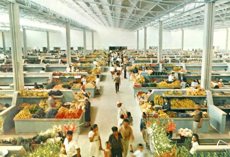 Действующий торговый рынок в областном центре