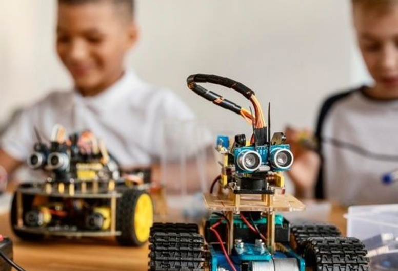 Известная детская школа программирования и робототехники