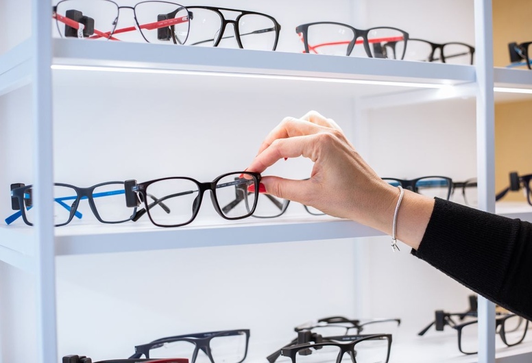 2 салона оптики