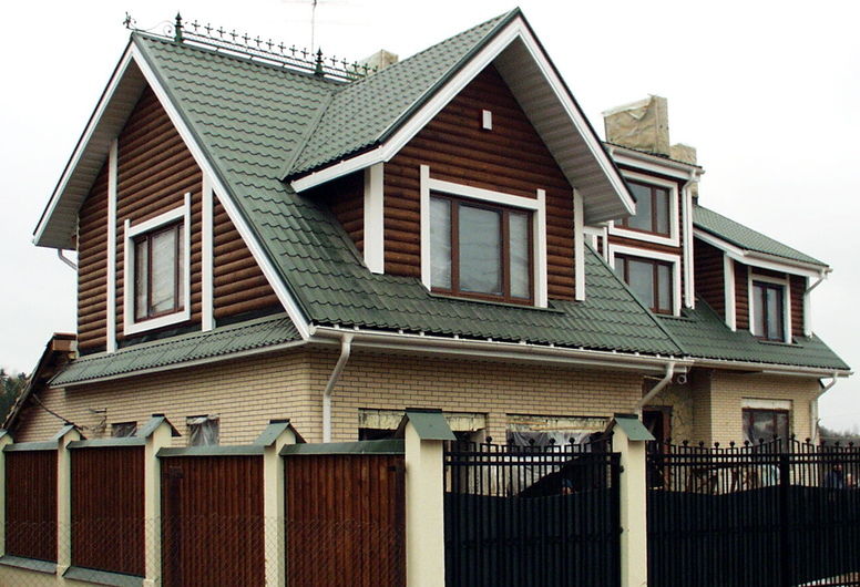 Продается оптово-розничная компания по продаже кровельных и фасадных материалов с офисом и складским помещением.