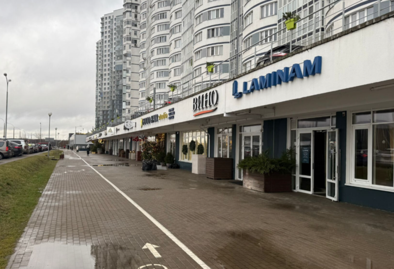 Торговое помещение в Лебяжьем, ул. Ратомская.