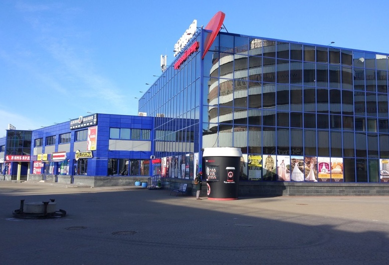 Торговые помещения в известном ТЦ по ул. В.Хоружей