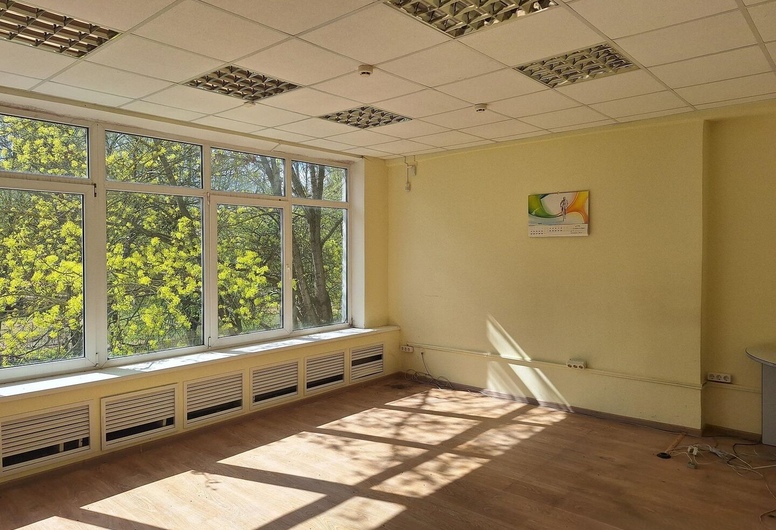 Здание офисного назначения - пр-т Рокоссовского (аукцион)