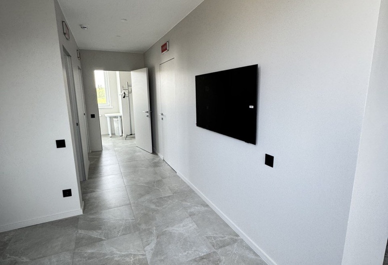 Продается компания с помещением в собственности, строилась под мед.центр.