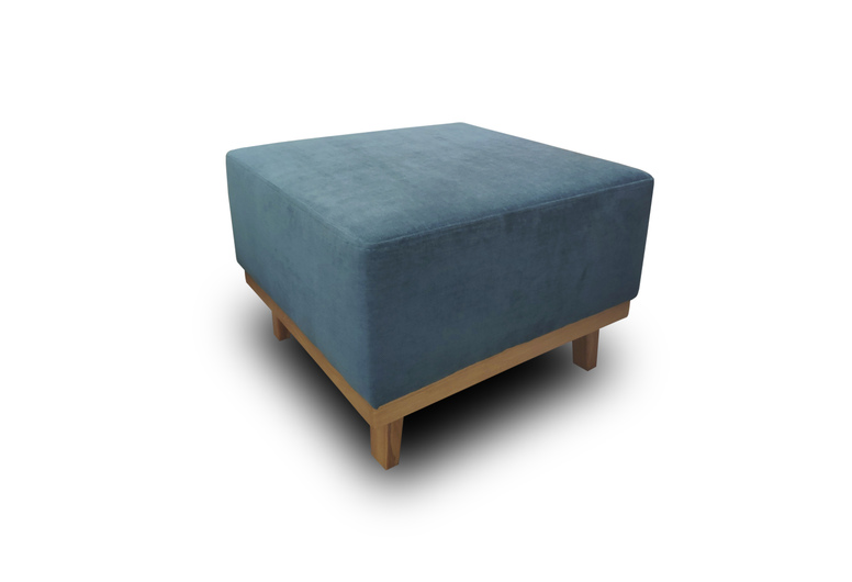 Продается производство мягкой мебели полного цикла и торговый павильон по продаже готовой продукции.