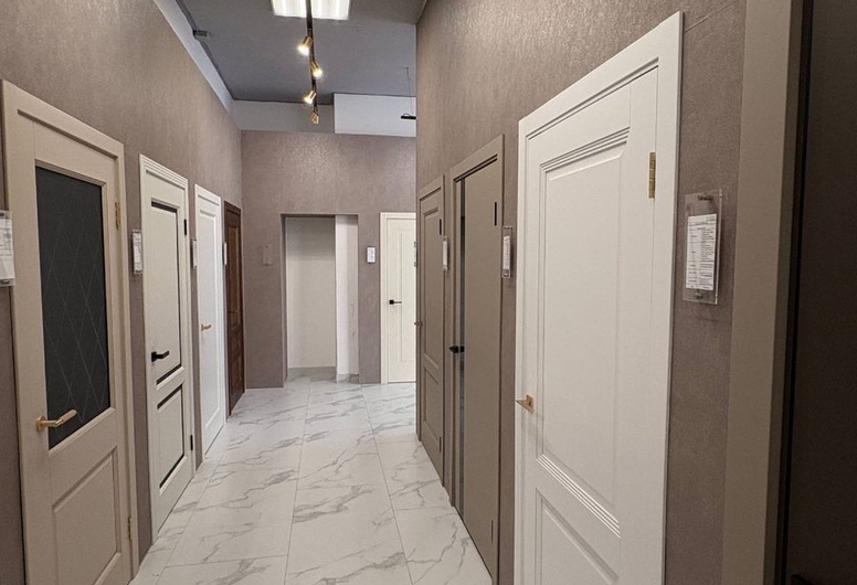 Продается прибыльный магазин дверей в Витебске.