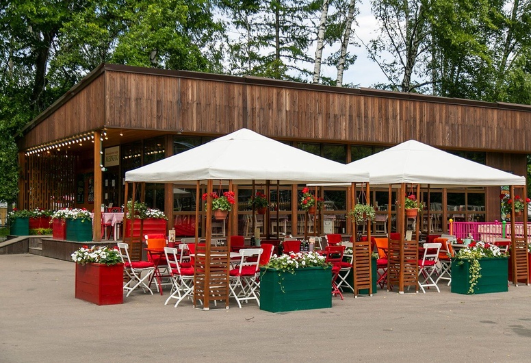 Популярное кафе в густонаселенном районе Гродно!