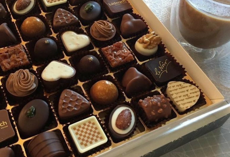 Прибыльный кондитерский магазин у метро