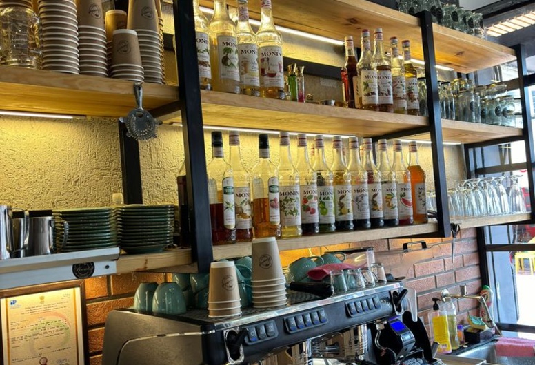 Сеть общепита с госарендой (2 буфета + 2 кофепоинта)