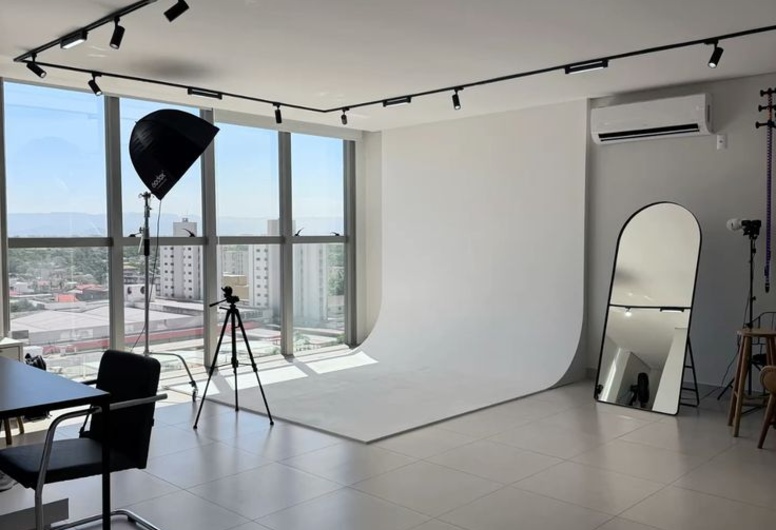 Известная фотостудия в центре Минска