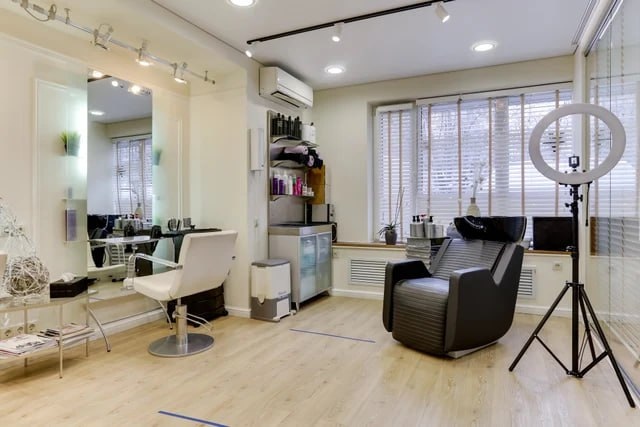 САЛОН КРАСОТЫ В ЦЕНТРАЛЬНОМ РАЙОНЕ